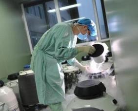 我因疫情在泰国做借卵供卵代生自怀生下男婴的经历